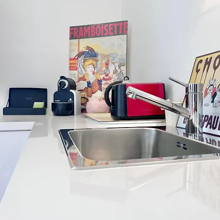 T2 - Proces - Parking Gratuit - Wifi *